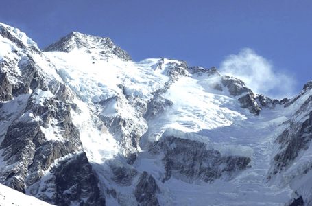 Potwierdzili wejście Mackiewicza i Revol na Nanga Parbat