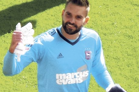 Białkowski wrócił do bramki Ipswich