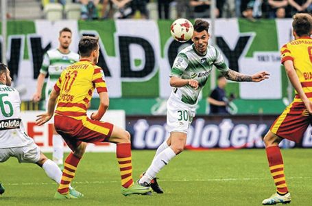 Lechia daleko od Lecha