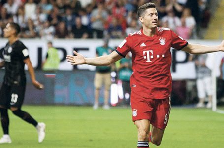 Liga Mistrzów UEFA: Dwa gole  Lewandowskiego w jubileuszowym występie