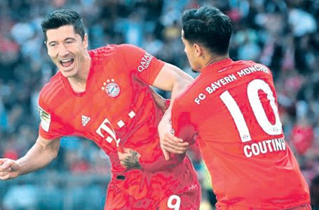 Lewandowski dogonił Juppa Heynckesa