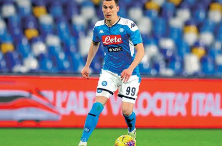 Milik rozmawia z Napoli