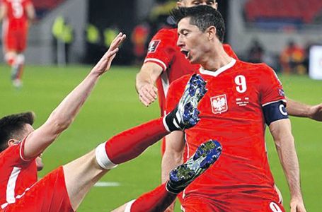 Dopiero mecz z Anglikami pokaże, ile Paulo Sousa jest wart jako trener kadry Polski