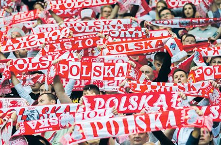 Mecz Polska – Rosja z kibicami na trybunach