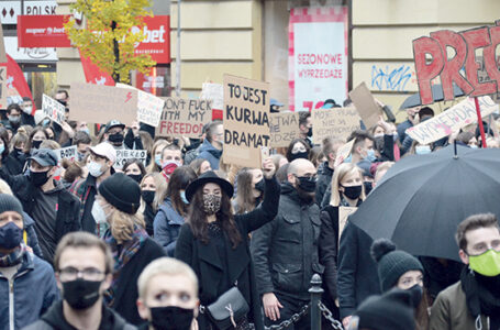 Demokracji nie można wymienić